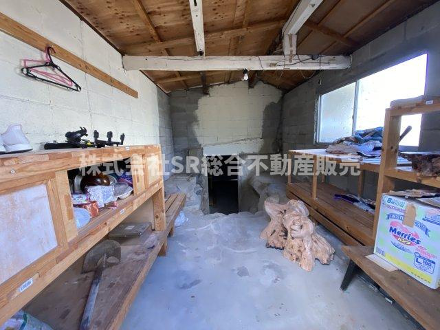 上六万寺町中古戸建の収納|離れは物置として使用できます！