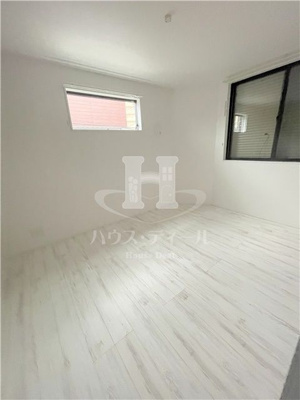 【居間・リビング】 | フルール | ゆったりとした居間です