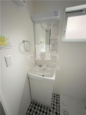 【独立洗面台】 | フルール | 朝の支度にも助かる、独立の洗髪洗面化粧台