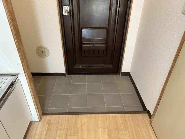 コーポはるやまの玄関