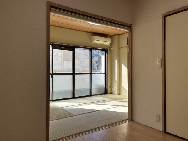 コーポはるやまの和室