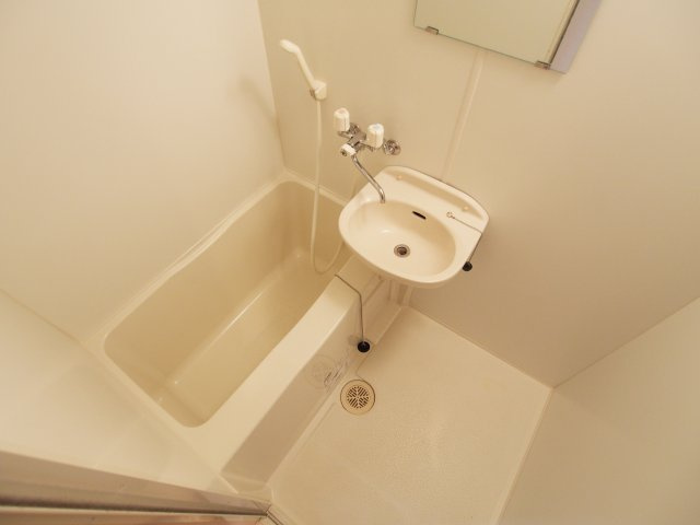 ベルエポック安芸の浴室