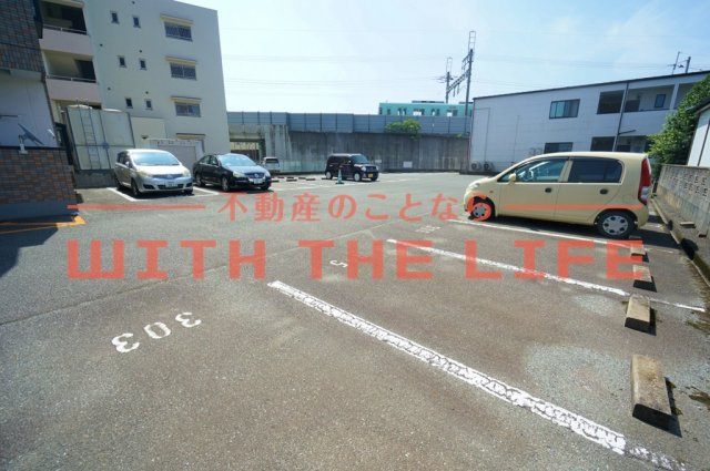 クラウンVの駐車場|駐車場があります