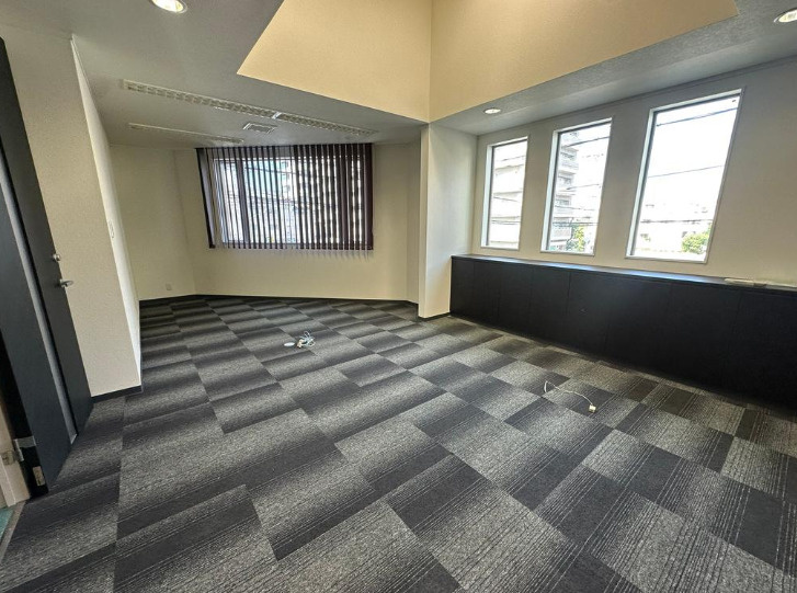 尼崎市南武庫之荘１丁目の店舗事務所