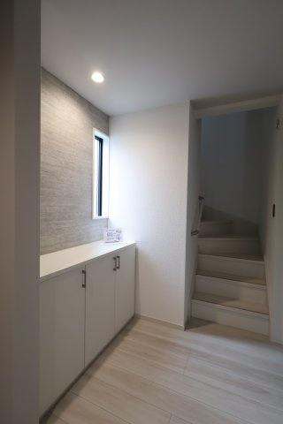 《仲介手数料無料》浦和区瀬ヶ崎４丁目32-6新築一戸建てLIGAREの独立洗面台