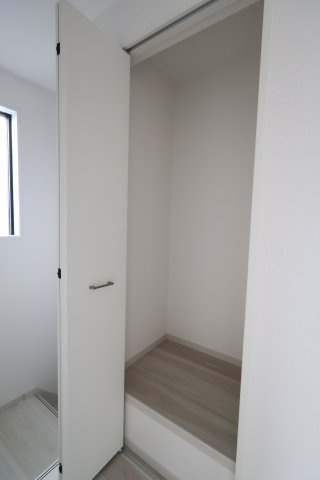 《仲介手数料無料》浦和区瀬ヶ崎４丁目32-6新築一戸建てLIGAREの収納