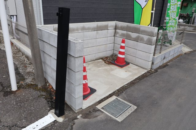 《仲介手数料無料》浦和区瀬ヶ崎４丁目32-6新築一戸建てLIGAREのその他|ゴミ置場はA号棟の脇にあります。