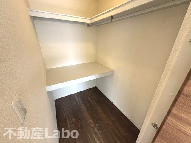 徳島市南二軒屋町新開の賃貸マンションの収納
