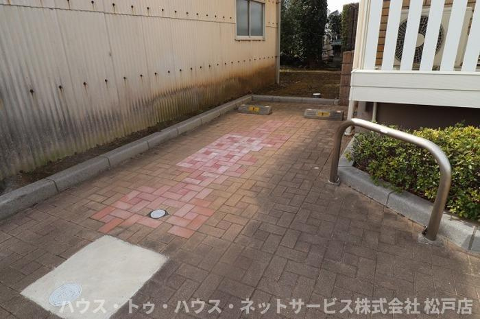 グランモア　A棟のエントランス