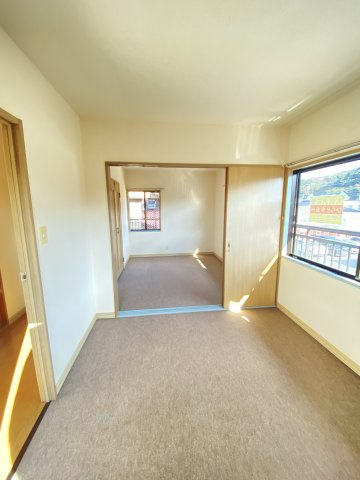 吉岡貸家の居間・リビング