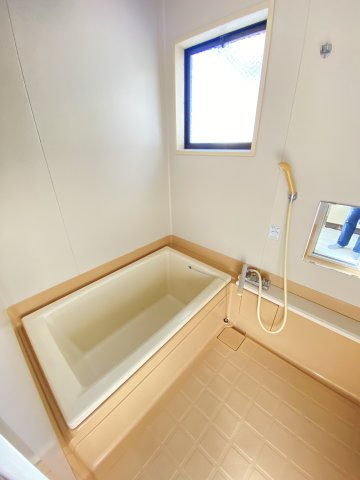 吉岡貸家の浴室