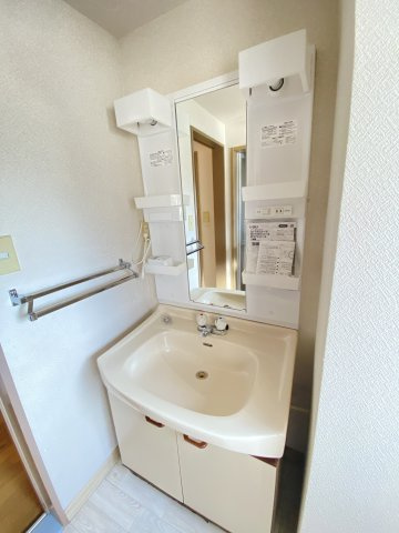 吉岡貸家の洗面所