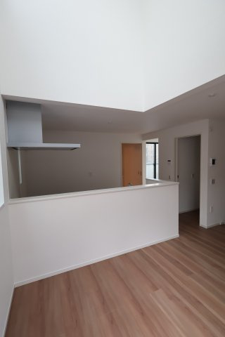 《仲介手数料無料》浦和区瀬ヶ崎４丁目32-6新築一戸建てLIGAREのキッチン