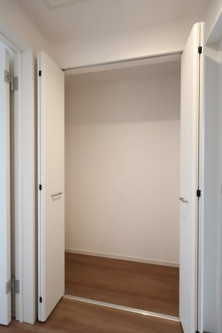 《仲介手数料無料》浦和区瀬ヶ崎４丁目32-6新築一戸建てLIGAREの収納