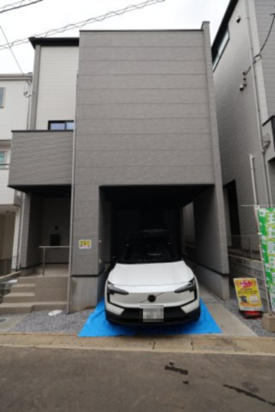 《仲介手数料無料》浦和区瀬ヶ崎４丁目32-6新築一戸建てLIGAREの外観