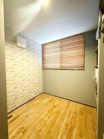 碑文谷6丁目戸建の内装|1階サービスルーム（掲載写真はAI生成による家具家電削除加工を加えたものを含みます）