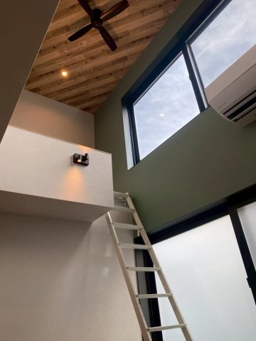 碑文谷6丁目戸建の内装|掲載写真はAI生成による家具家電削除加工を加えたものを含みます