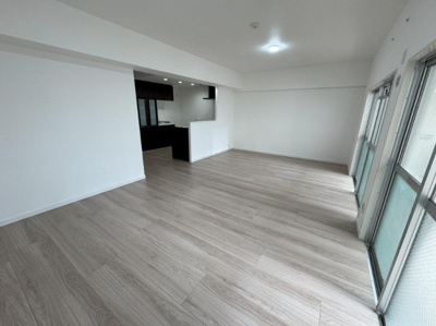 【居間・リビング】 | 朝日プラザ梅田Ⅱ