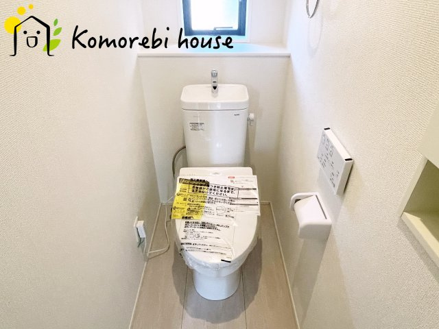 さいたま市見沼区小深作　9期　新築一戸建て　グラファーレのトイレ|ゆったりとした空間のトイレです