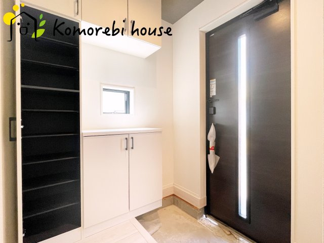 さいたま市見沼区小深作　9期　新築一戸建て　グラファーレの玄関|シンプルで使いやすい玄関です
