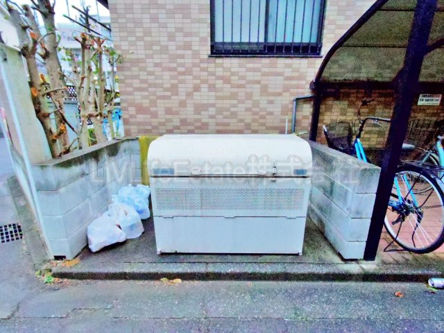 エミネンスパレスニシダ