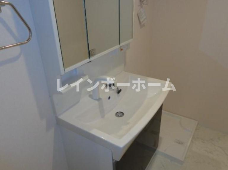 リヴェール上ノ原の独立洗面台