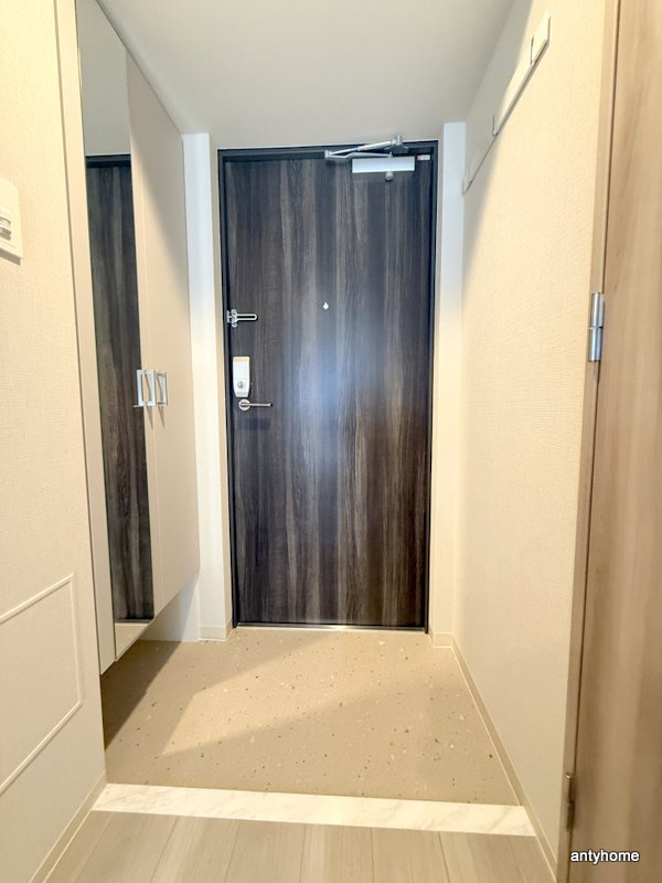 エスリードレジデンス玉造ザ・イースト　仲介手数料無料の玄関