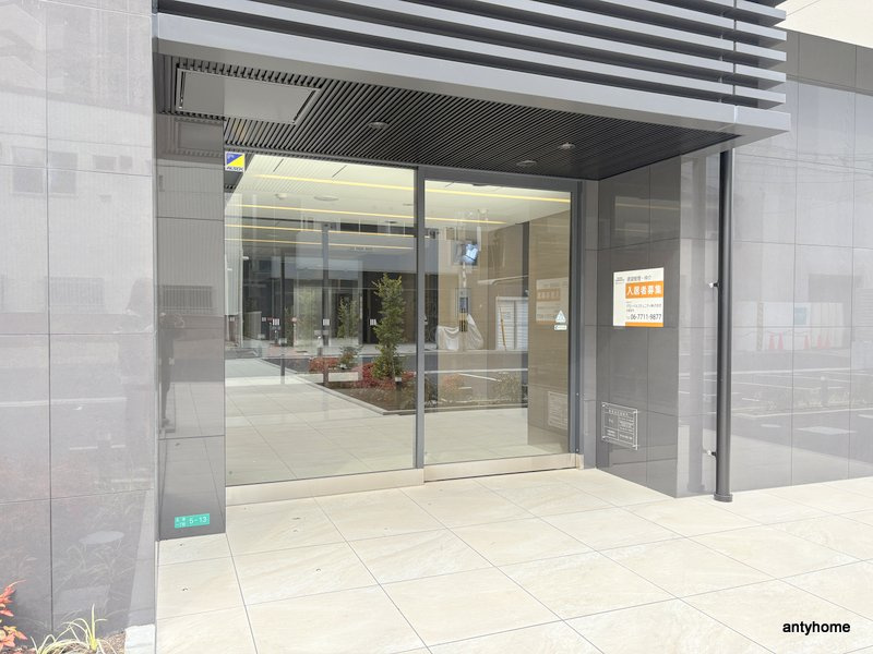 エスリードレジデンス玉造ザ・イースト　仲介手数料無料のエントランス