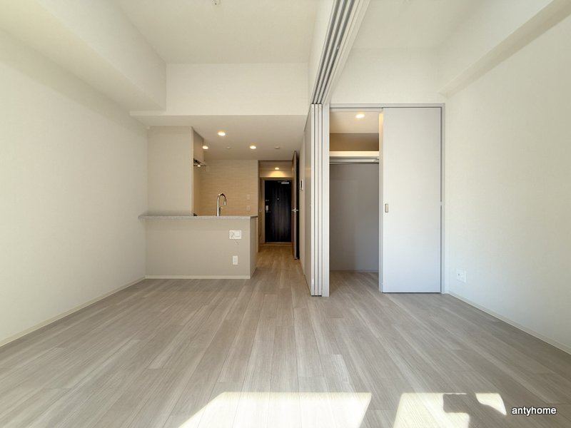 エスリードレジデンス玉造ザ・イースト　仲介手数料無料の居間・リビング