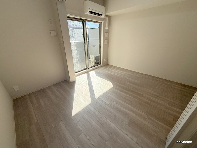 エスリードレジデンス玉造ザ・イースト　仲介手数料無料の寝室