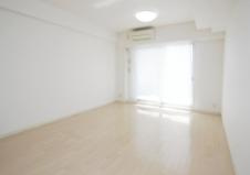 【居間・リビング】 | アーバネックス豊中桜塚 | ※同タイプの写真となり、実際のお部屋とは異なる場合があります