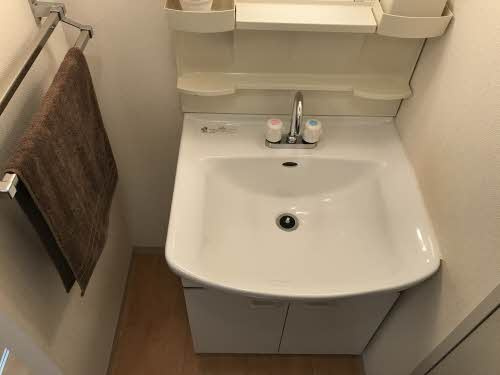 シャーメゾン・ソレイユ A棟の独立洗面台