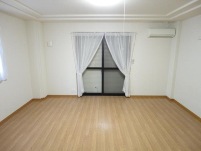 【内装】 | ソレイユ・コート | 洋室