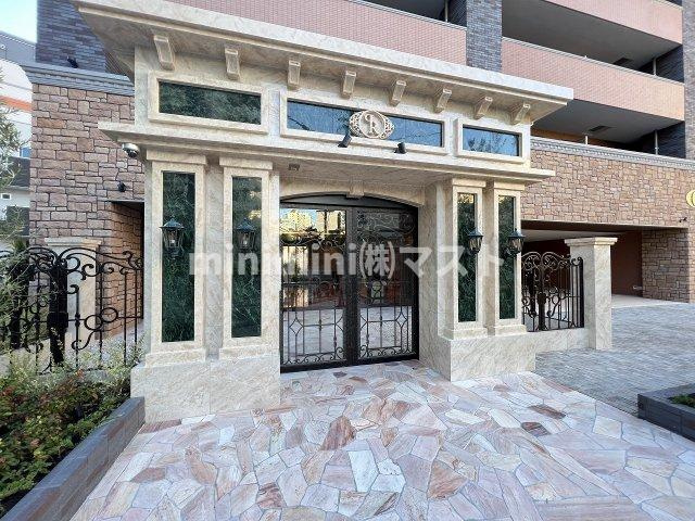 プレジオ難波EUROのエントランス