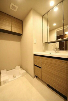 【独立洗面台】 | ラ・ミアカーサ東中野 | 嬉しい独立洗面台付き。