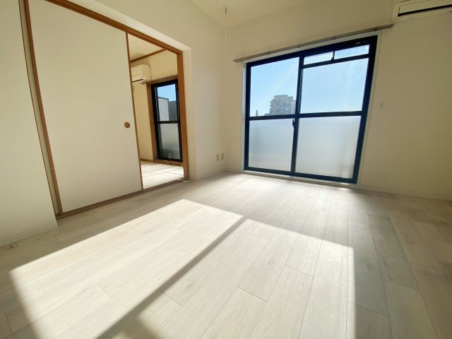 ラーバンライブ・別所沼公園の洋室