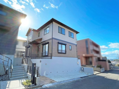 【外観】 | 桑名市星見ヶ丘５丁目　4SLDK | 住友林業施工の建物　内外装リフォーム済