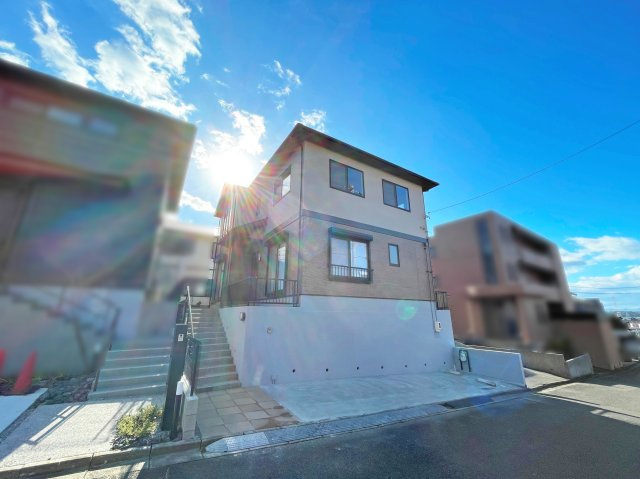 【外観】 | 桑名市星見ヶ丘５丁目　4SLDK | 住友林業施工の建物　内外装リフォーム済