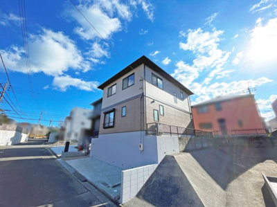 【外観】 | 桑名市星見ヶ丘５丁目　4SLDK | 住友林業施工の建物　内外装リフォーム済