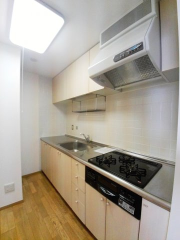 【キッチン】 | 文京グリーンコートビュータワー本駒込Ｂ棟 | 同物件内別住戸の写真を参考に掲載しています。