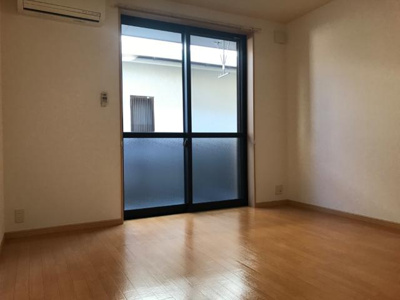 【内装】 | コンフォルト | 洋室