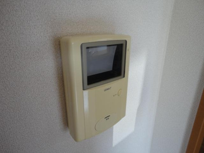 【内装】 | ヴィレッジ名草 | カメラ付インターホン