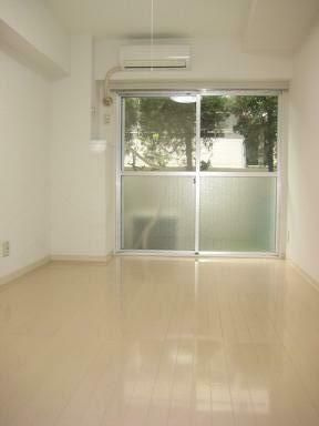 豊玉永谷マンションの居間・リビング