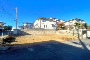 敷地面積39.9坪　売地　川越市稲荷町の前面道路含む現地写真|南西南東角地！南西側公道約7.96ｍ、南東側公道約5.99ｍ
接道幅も広く使い勝手良いです♪