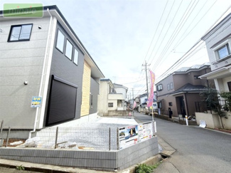 【前面道路含む現地写真】 | LDK23帖　リビングイン階段　WIC×２　胡録台 | 販売現地