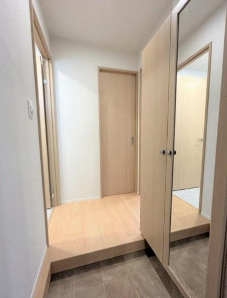 ストレータ代々木上原の玄関