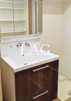 【洗面所】 | トリニティ幕張 | 洗面台です。