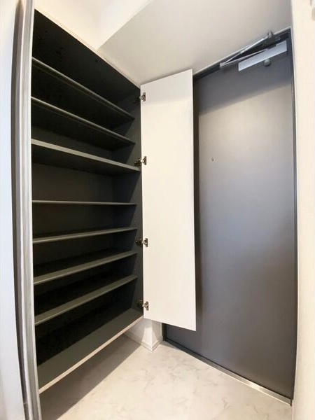 S-RESIDENCE熱田の収納|シューズボックス
