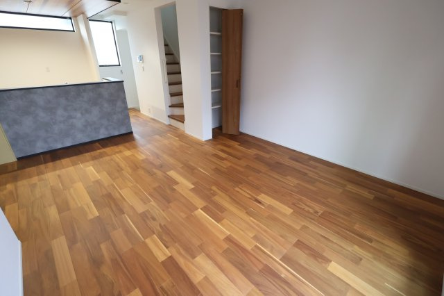 《仲介手数料無料》南区鹿手袋２丁目3-2新築一戸建てメルディア