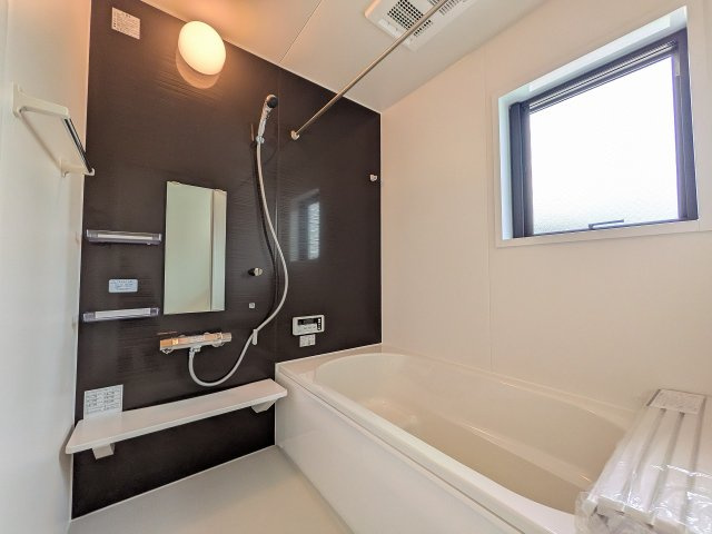 八王子市　追分町　新築一戸建て　１期のキッチン|～のびのびくつろげるバスルーム　１日の締めくくりに癒やしのバスタイムを～